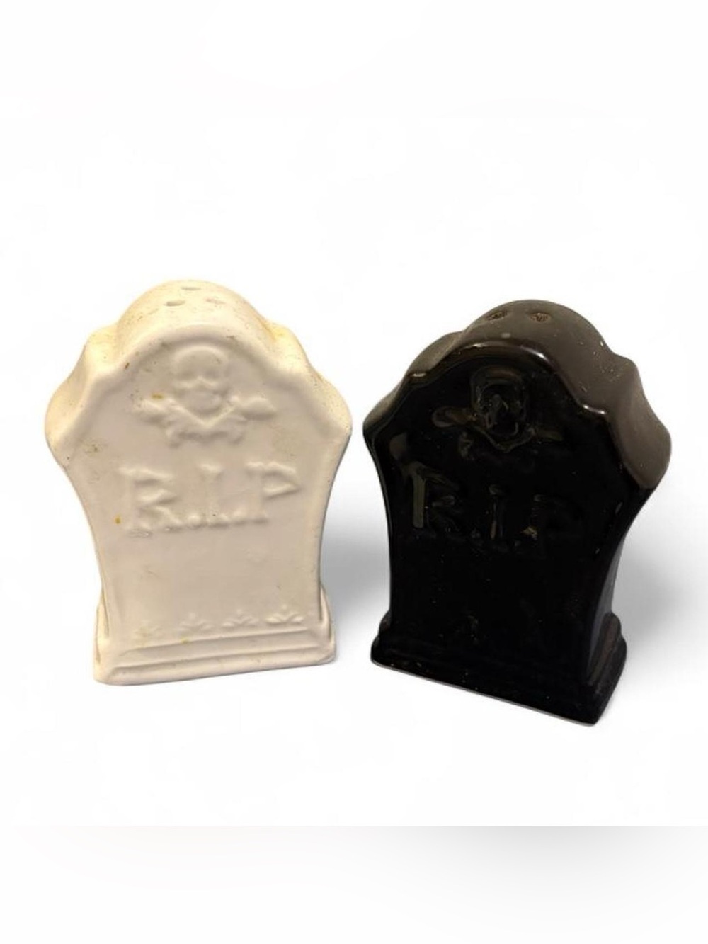 Halloween Tombstone Salt and Pepper Shakers - Black & White